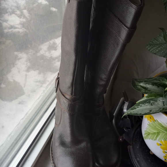 BOC Brown Leather Cayden Boots - Picture 15 of 16